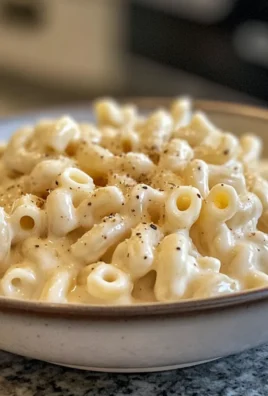 Irresistible Creamy Ultimate Mac and Cheese Recipe You'll Love