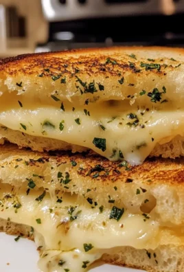 Garlic Bread Grilled Cheese | 15 min Lunch Idea